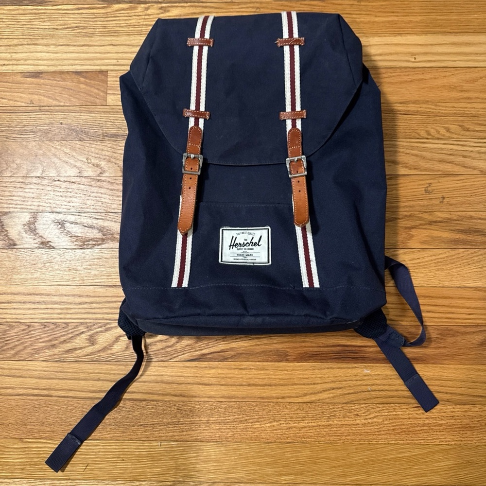 Herschel Supply Co. Retreat Backpack Navy Blue Drawstring Bookbag 17" Travel